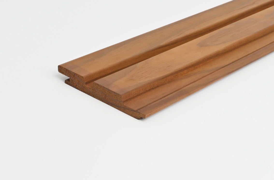 Produktprøve Thermory ThermoWood, Fyr Premium, KEF C8G